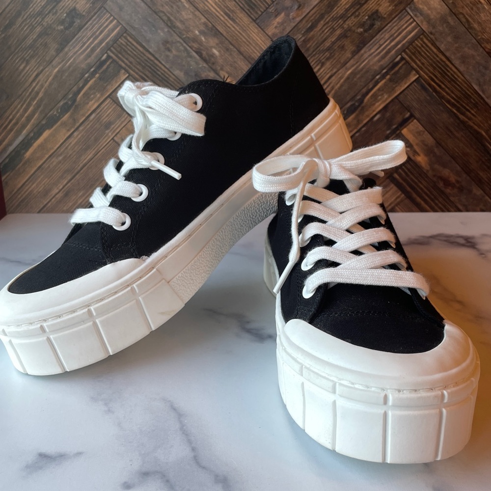 Women’s Mad Love Fran Canvas Sneakers - Black